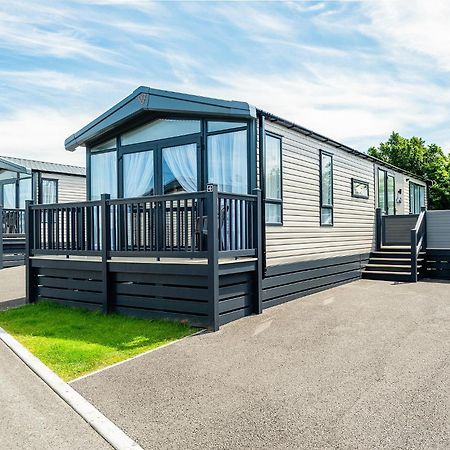 Hotel Green Meadows Country Park Harker Exterior foto