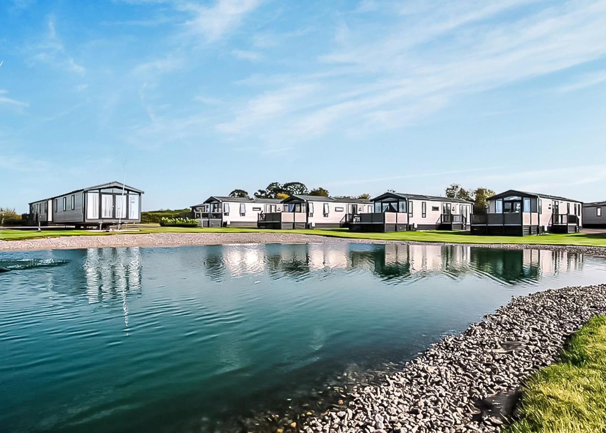 Hotel Green Meadows Country Park Harker Exterior foto
